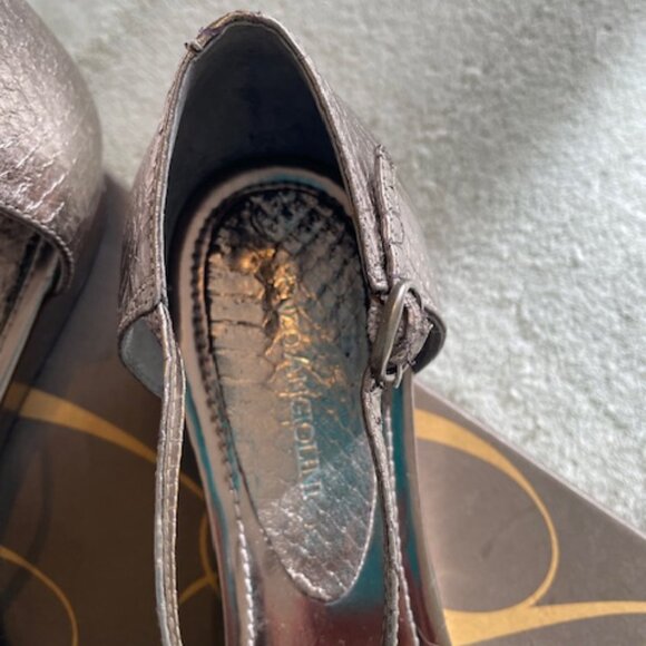 Enzo Angiolini Nyler Women PLATIUM Snakeskin Leather Gladiator Sandals 8M - Picture 4 of 6